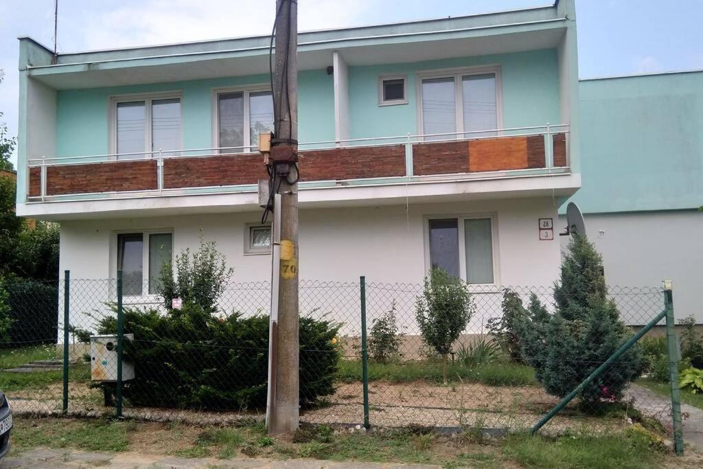 Hannah - Relax Dom Pod Orechom Apartman2 Travnica Ngoại thất bức ảnh