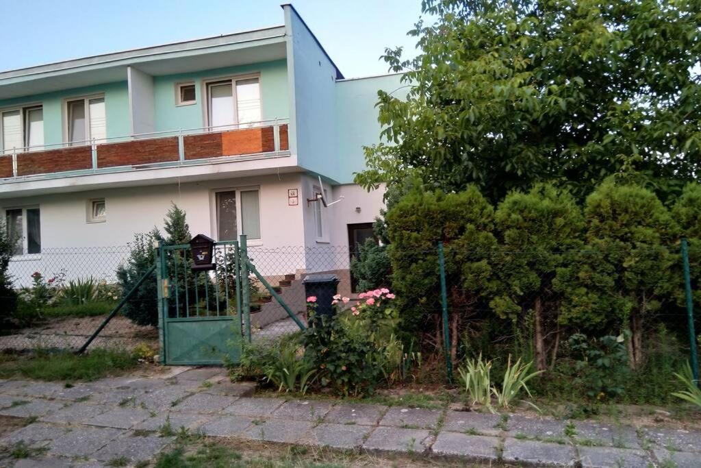Hannah - Relax Dom Pod Orechom Apartman2 Travnica Ngoại thất bức ảnh